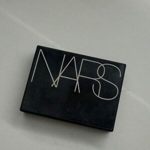 NARS eyeshadow palette shimmer